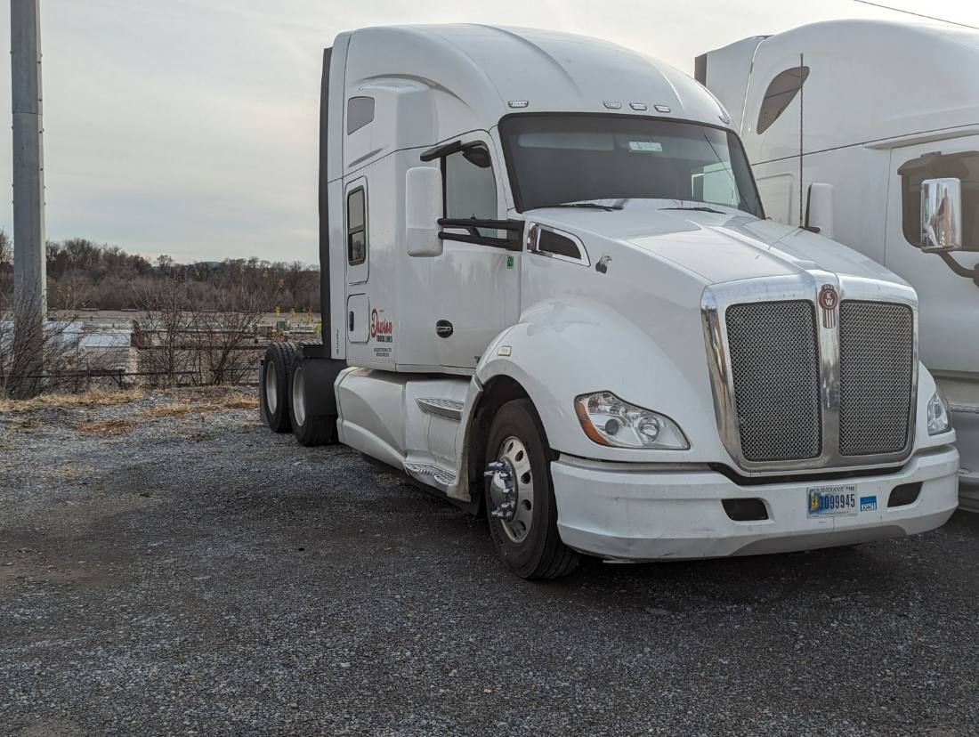 2016 Kenworth T680 lease purchase truck – unit 14260