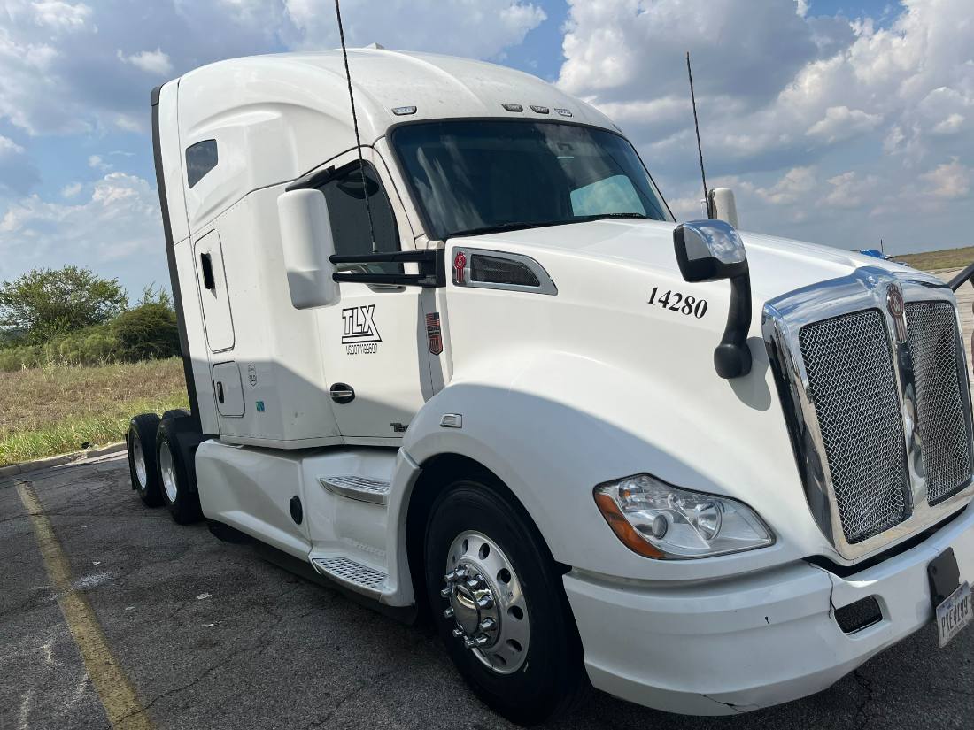 2021 Kenworth T680 lease purchase truck – unit 14280